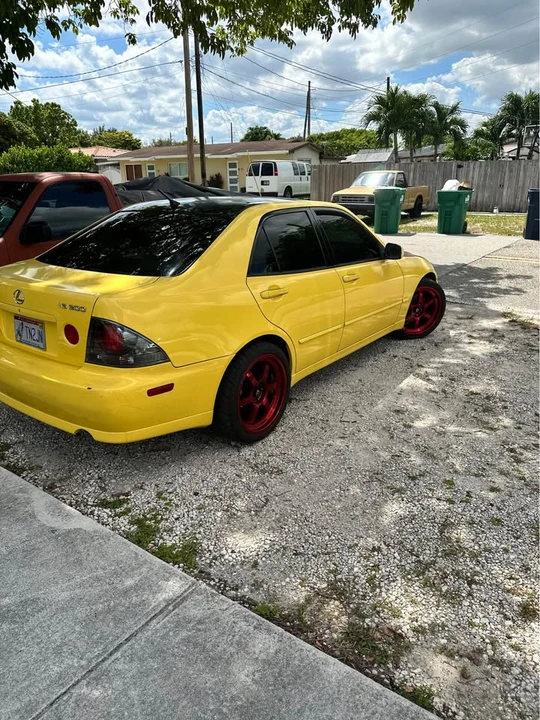 2002 Lexus IS 1st Gen - Image 2 of 9