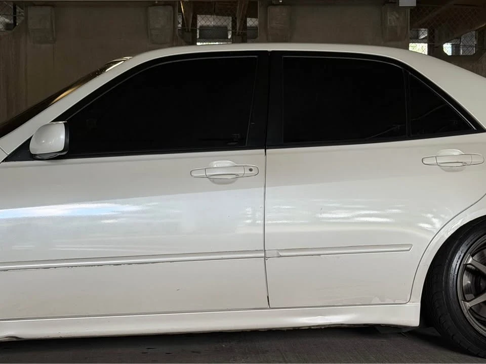 2002 Lexus IS 1st Gen - Image 5 of 20