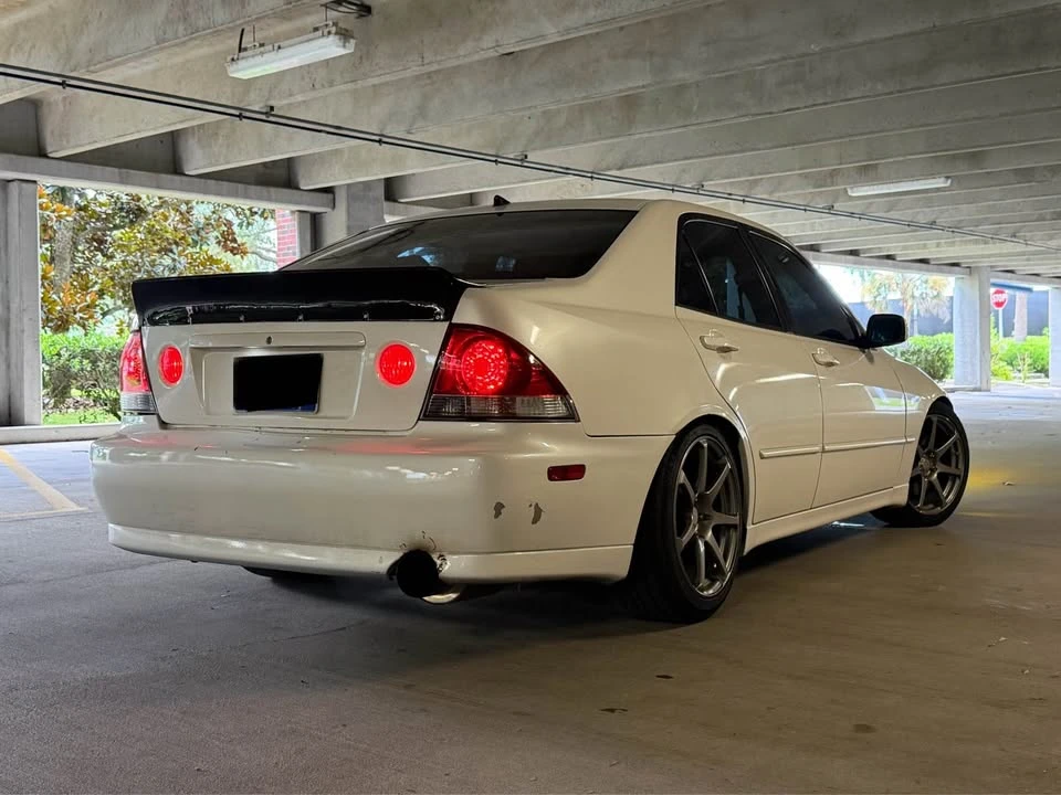 2002 Lexus IS 1st Gen - Image 9 of 20