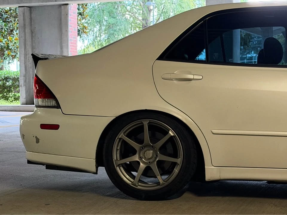 2002 Lexus IS 1st Gen - Image 11 of 20