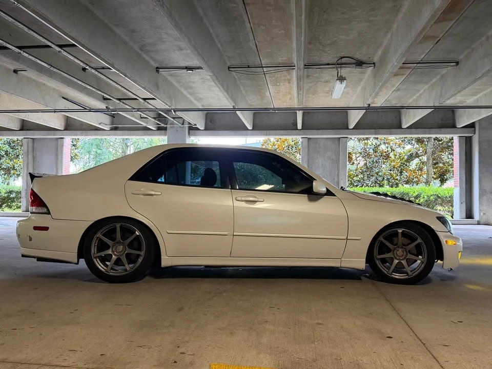 2002 Lexus IS 1st Gen - Image 10 of 20