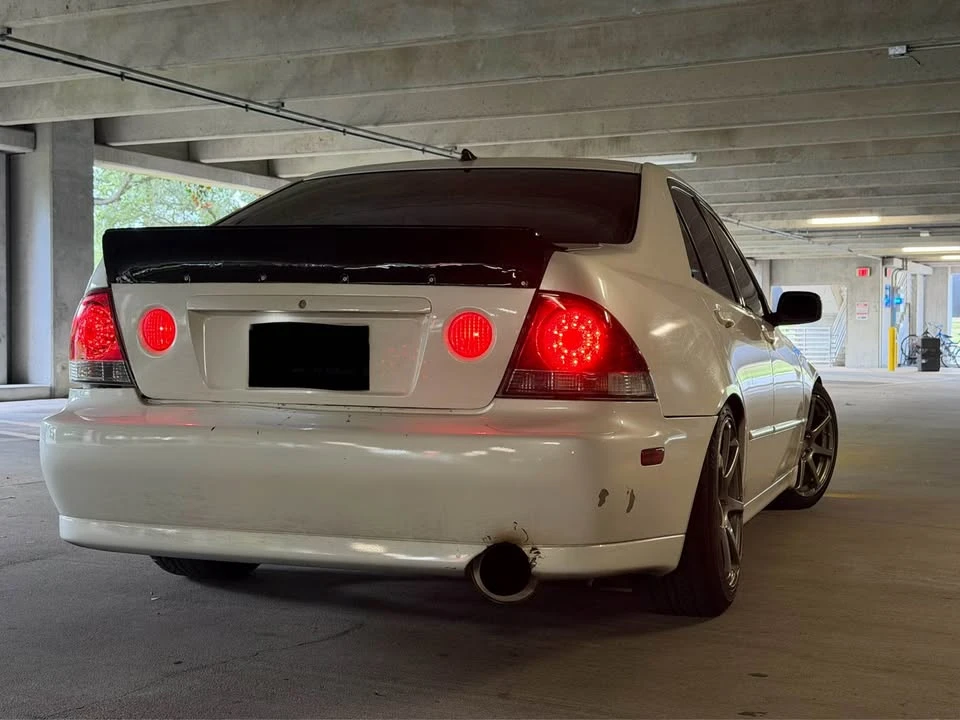 2002 Lexus IS 1st Gen - Image 8 of 20
