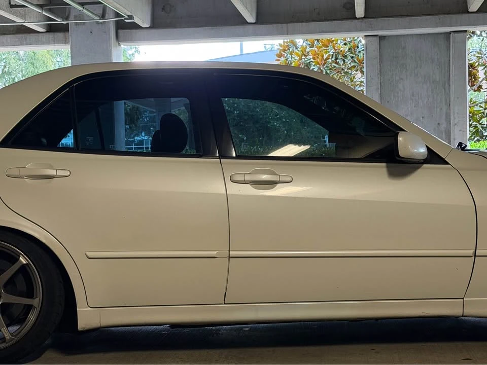 2002 Lexus IS 1st Gen - Image 12 of 20
