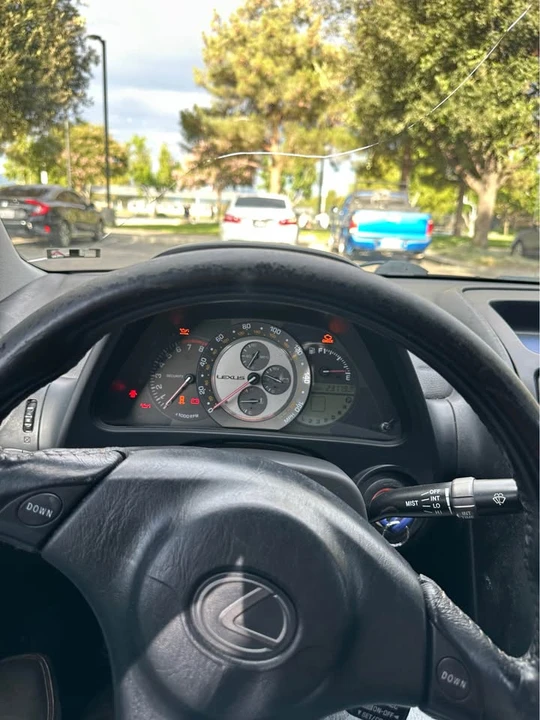 2002 Lexus IS 1st Gen - Image 14 of 18