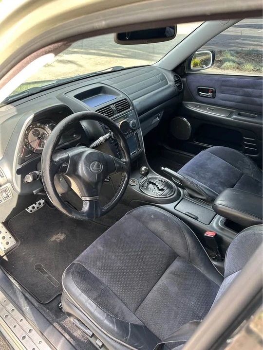 2002 Lexus IS 1st Gen - Image 7 of 18