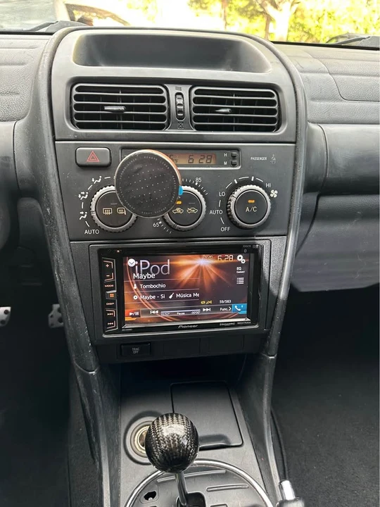 2002 Lexus IS 1st Gen - Image 15 of 18