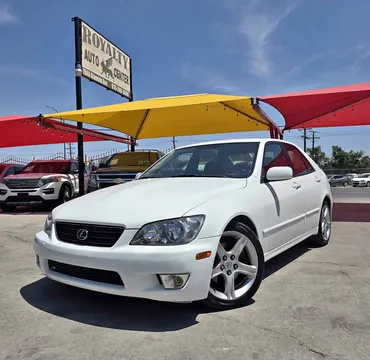 2002 Lexus IS 300 Sedan 4D