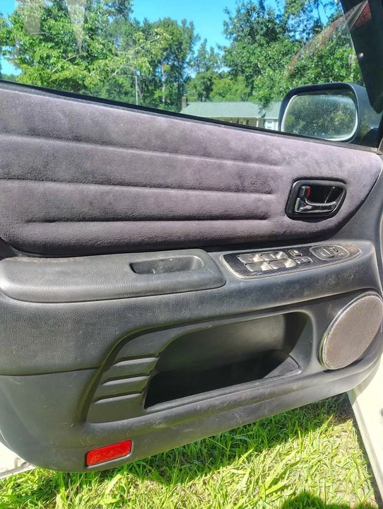 2002 Lexus IS 1st Gen - Image 3 of 7