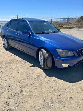 2002 Lexus IS 300 Sedan 4D