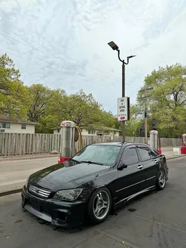 2002 Lexus IS 300 Sedan 4D