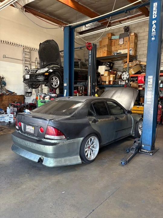 2002 Lexus IS 1st Gen - Image 13 of 18