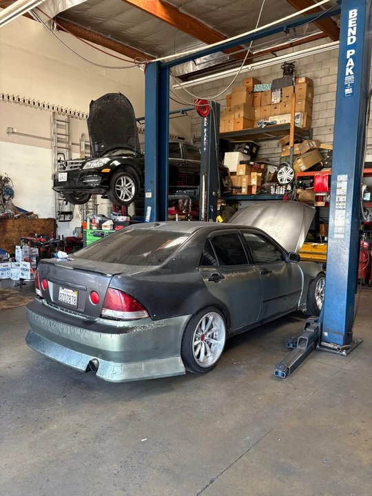 2002 Lexus IS 1st Gen - Image 14 of 18