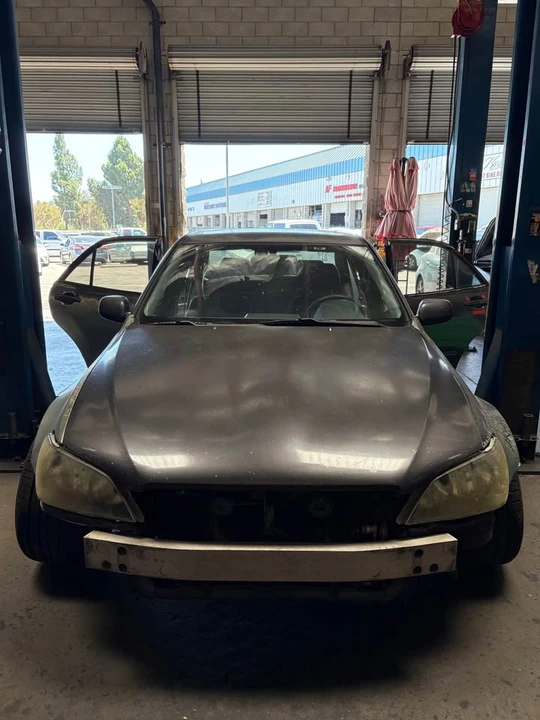 2002 Lexus IS 1st Gen - Image 5 of 18