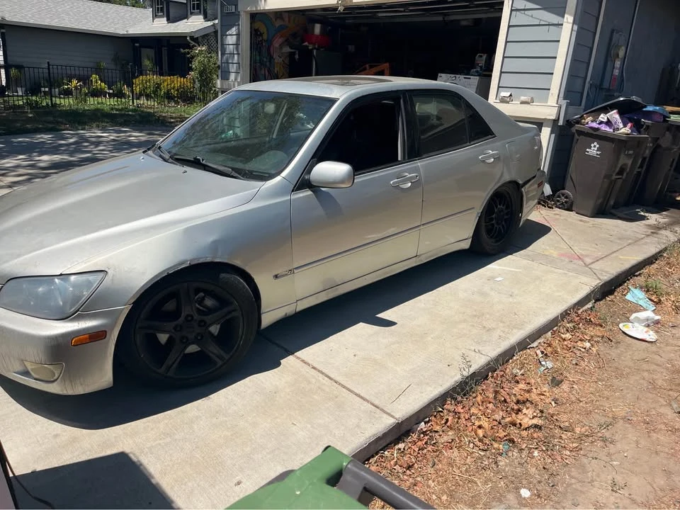 2002 Lexus IS 1st Gen - Image 3 of 5