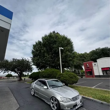 2002 Lexus IS 300 Sedan 4D
