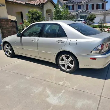 2002 Lexus IS 300 Sedan