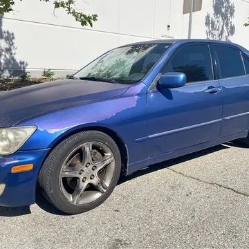 2002 Lexus IS 300 Sedan 4D
