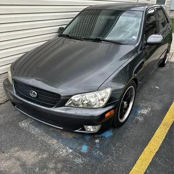 2002 Lexus IS 300 Sedan 4D