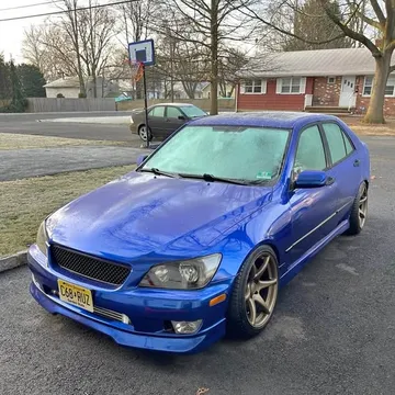 2002 Lexus IS 300 Sedan 4D