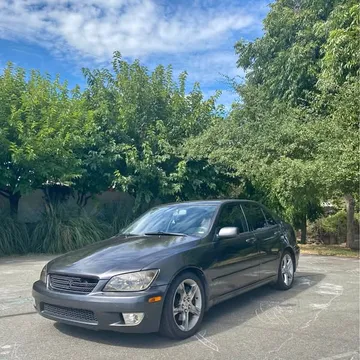 2002 Lexus IS 300 Sedan 4D