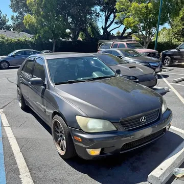 2002 Lexus IS 300 Sedan 4D