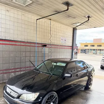 2002 Lexus IS 300 Sedan 4D