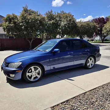2002 Lexus IS 300 Sedan