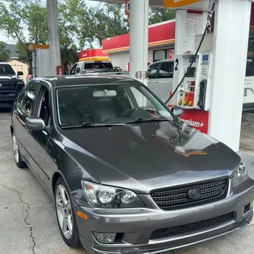 2002 Lexus IS 300 Sedan 4D