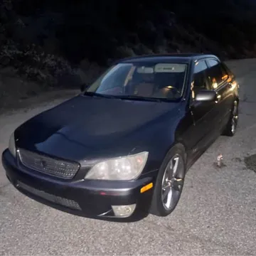 2002 Lexus IS 300 Sedan 4D