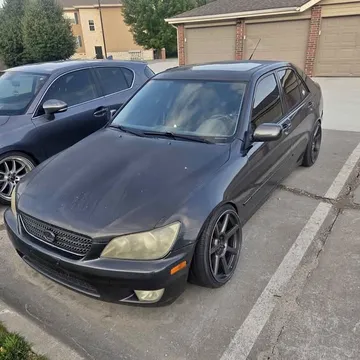 2002 Lexus IS 300 Sedan 4D