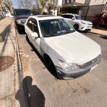 2002 Lexus IS 300 Sedan 4D