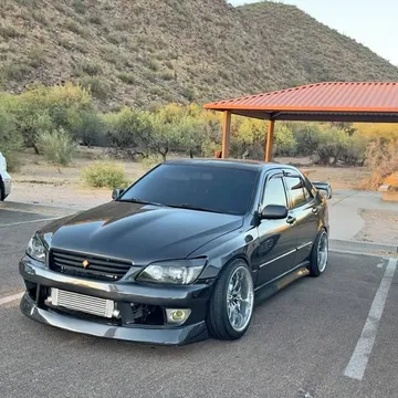 2002 Lexus IS 300 Sedan 4D