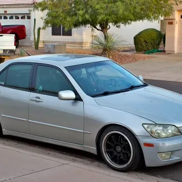 2002 Lexus IS 300 Sedan 4D