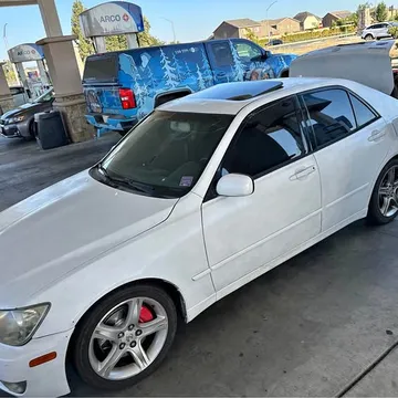 2002 Lexus IS 300 Sedan 4D