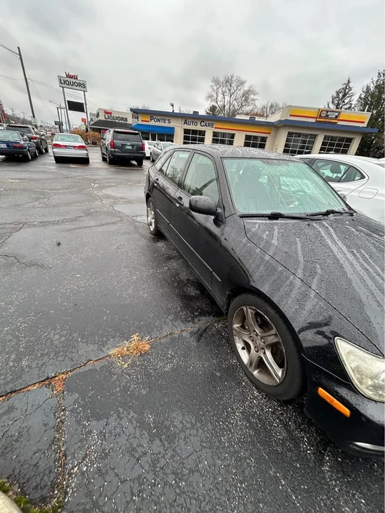 2002 Lexus IS 1st Gen - Image 5 of 6