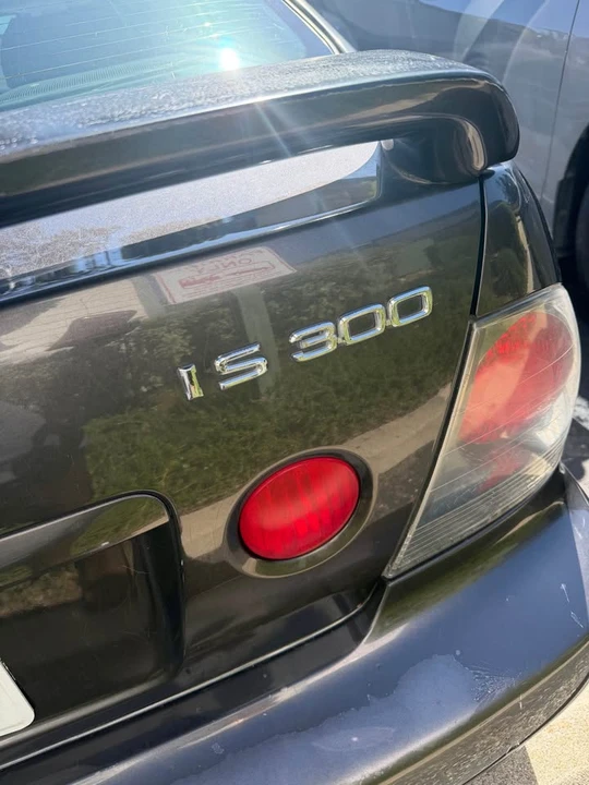 2002 Lexus IS 1st Gen - Image 3 of 10