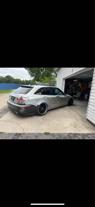 2002 Lexus IS 1st Gen - Image 3 of 15