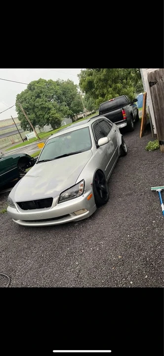 2002 Lexus IS 1st Gen - Image 4 of 15