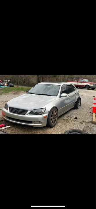 2002 Lexus IS 1st Gen - Image 13 of 15
