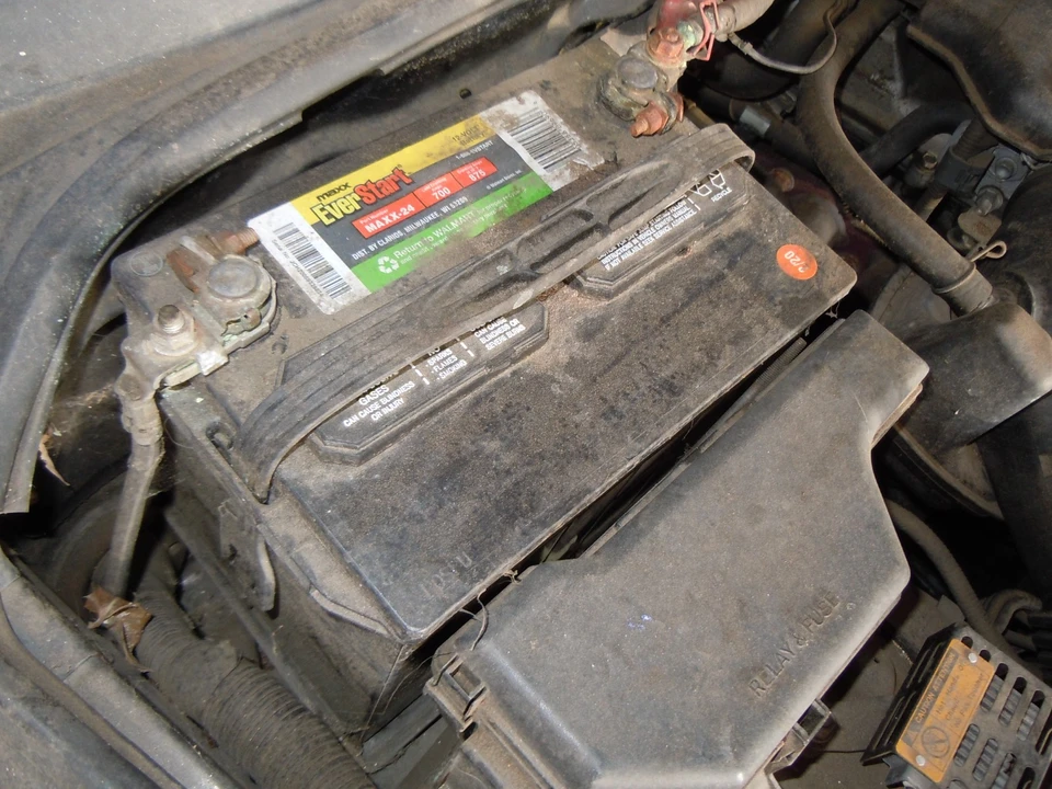 2002 Lexus IS 1st Gen - Image 17 of 20