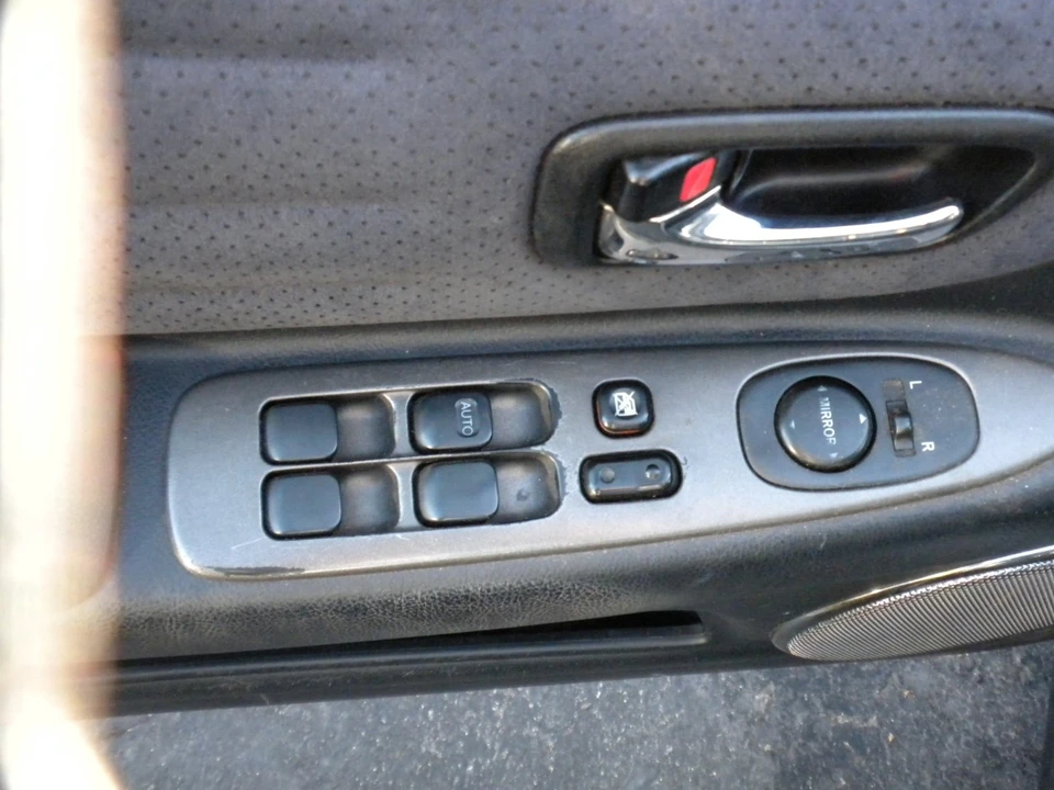 2002 Lexus IS 1st Gen - Image 5 of 20