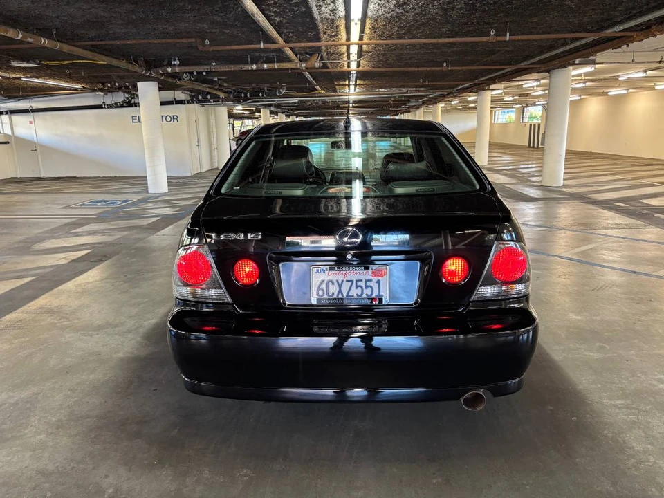 2002 Lexus IS 1st Gen - Image 4 of 13