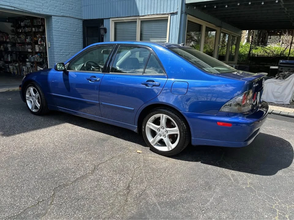 2002 Lexus IS 1st Gen - Image 6 of 9
