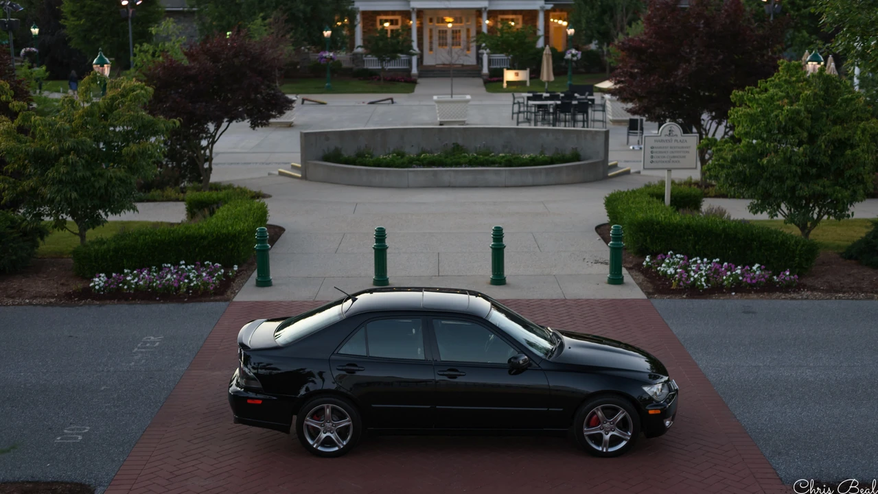 2002 Lexus IS 1st Gen - Image 11 of 31
