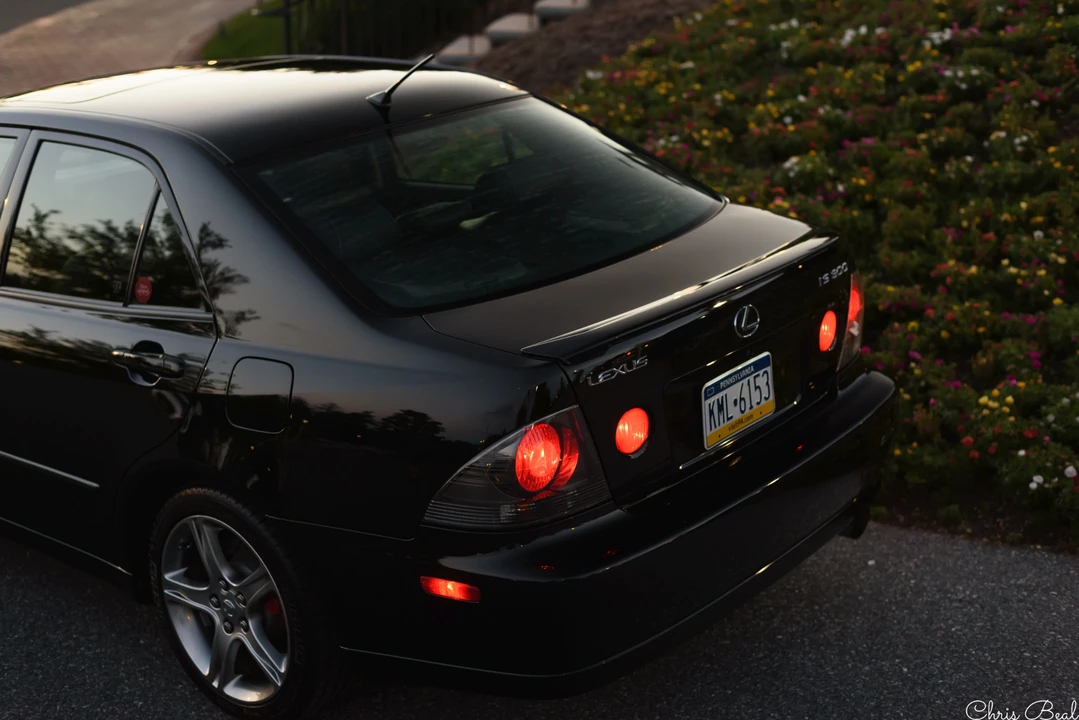 2002 Lexus IS 1st Gen - Image 22 of 31