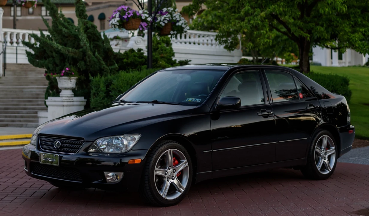 2002 Lexus IS 1st Gen - Image 3 of 31