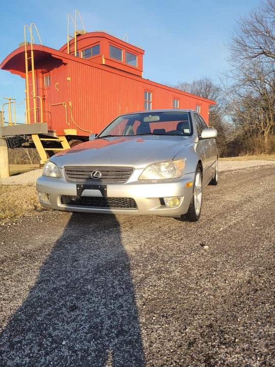 2002 Lexus IS 1st Gen - Image 10 of 31