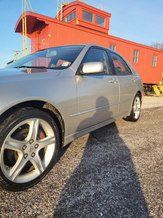 2002 Lexus IS 1st Gen - Image 22 of 31