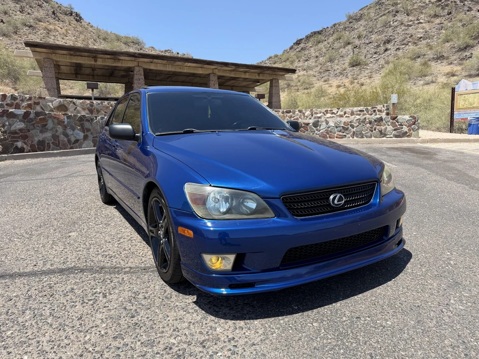 2002 Lexus IS 1st Gen - Image 12 of 31