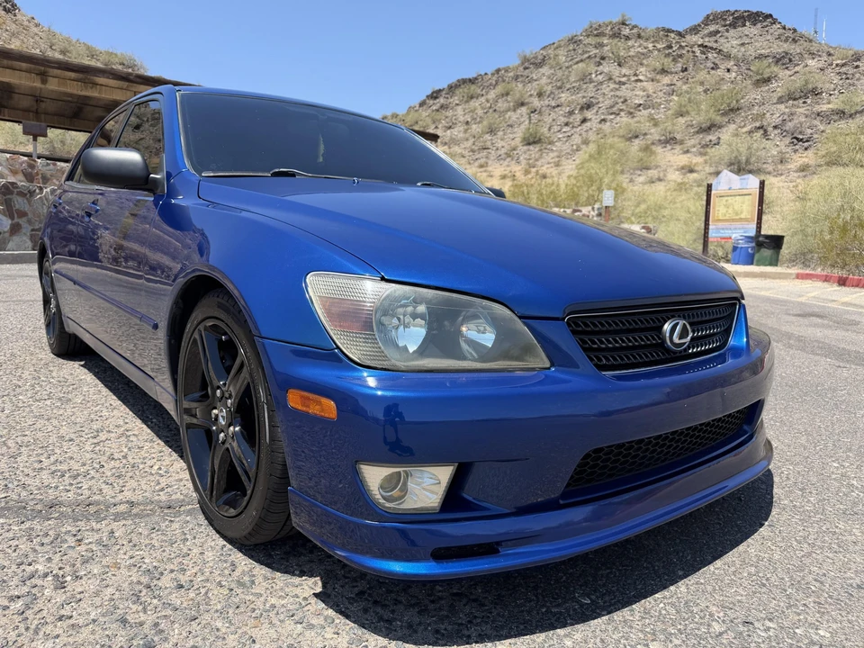 2002 Lexus IS 1st Gen - Image 10 of 31